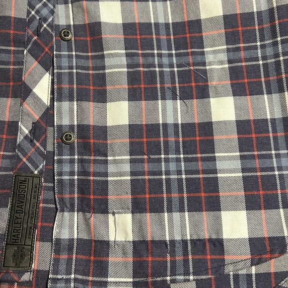 Gently Used Harley Davidson Hooded Flannel - 2018 - Picture 4 of 6